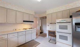 22840 Twyckingham Way, Addison, MI 48034