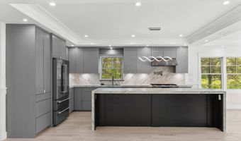 50 Bay View Ave, Amagansett, NY 11930