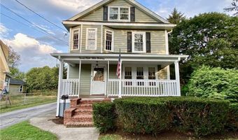 28 White Pkwy, North Smithfield, RI 02896
