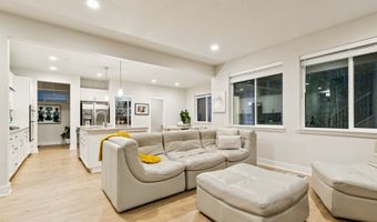 8549 SW 176TH Ave, Beaverton, OR 97007