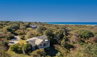 382 Lighthouse Rd, Aquinnah, MA 02535