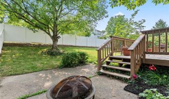 1708 Stoney Terrace Dr, Ballwin, MO 63021