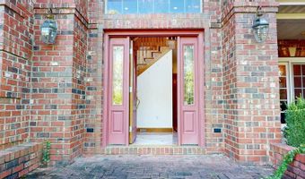 136 Lock Ln, Alum Creek, WV 25003