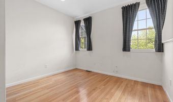 16 Edward Cir, Bedford, NH 03110
