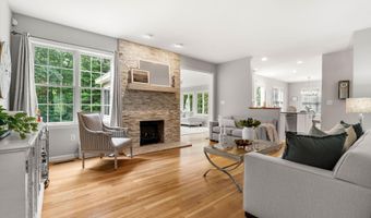 53 Essex Rd, Bedford, NH 03110