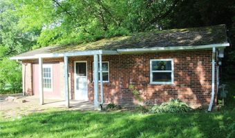 323 Fox Dr, Ashtabula, OH 44004