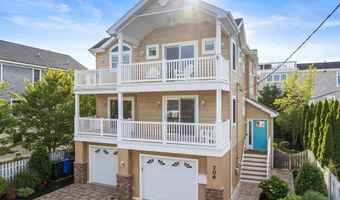 706 S BAY Ave, Beach Haven, NJ 08008