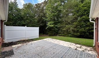 210 Lexington Cir, Athens, GA 30605