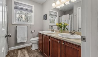 9 Mosher Dr, Brookline, NH 03033