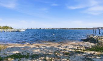 159 Harbor Inn Rd, Bayville, NJ 08721