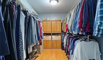 55 Little Pond County Rd, Cumberland, RI 02864
