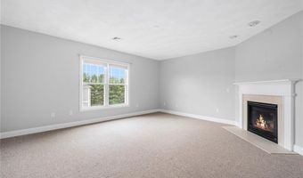 200 Roger Williams Ave 417, East Providence, RI 02916