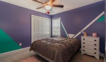 121 Lightwater Dr, Aberdeen, NC 28315