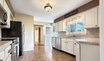 1008 Columbus Cir S, Ashland, OH 44805