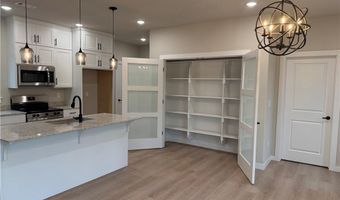 77 Shetland Dr, Bella Vista, AR 72715