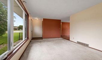 1517 NAVARINO St, Algoma, WI 54201