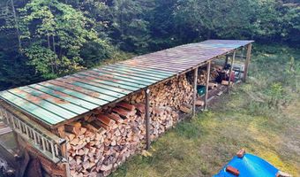 686 Wing Rd, Bethlehem, NH 03574