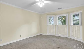 12 Majestic Oaks Cir, Savannah, GA 31406