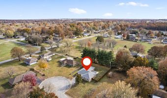 1006 Baretta Ct, Aurora, MO 65605