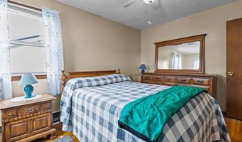 7 Laurel St, North Providence, RI 02911