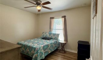 313 OAK St, Auburndale, FL 33823