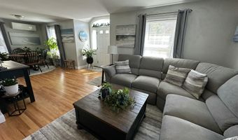 37 Mill Stream Ln, Arundel, ME 04046