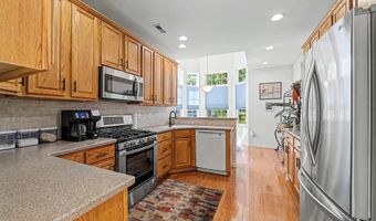 49 Ables Run Dr, Absecon, NJ 08201