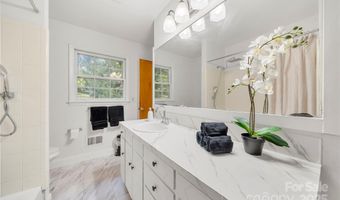 5115 Carriage Drive Cir, Charlotte, NC 28205