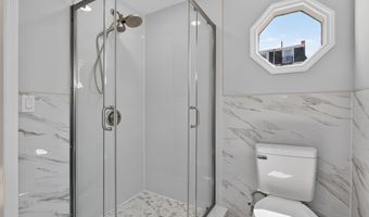 46 E 44TH St, Bayonne, NJ 07002