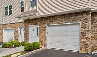 3 Riverview Ct 3, Brookfield, CT 06804