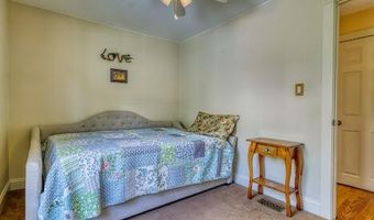 149 Hillside Ave, Harveys Lake, PA 18618