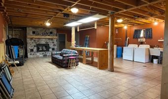 6856 Five Mile Pt, Allouez, MI 49805
