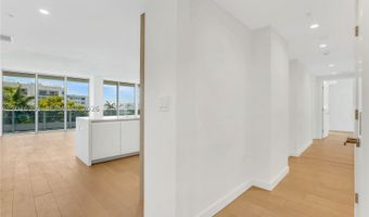 9221 E Bay Harbor Dr 512, Bay Harbor Islands, FL 33154