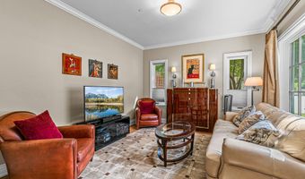 551 Strawberry Ln, Ashland, OR 97520