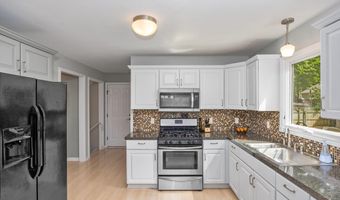 10930 Timberline Dr, Allendale, MI 49401