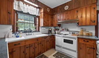 2307 Howertown Rd, Allen, PA 18067
