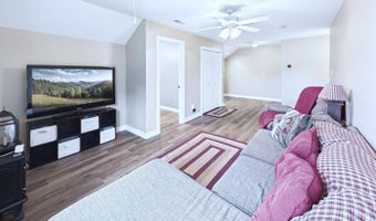 32 Diamond Dr, Barboursville, WV 25504