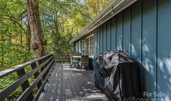 23 Springwood Dr, Asheville, NC 28805