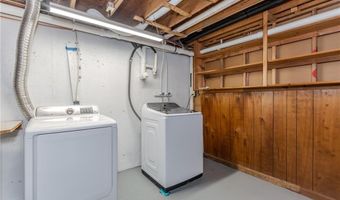 63 Duck Cove Rd, North Kingstown, RI 02852