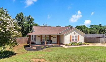 531 Plantation Creek Dr, Boiling Springs, SC 29316