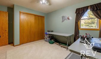 14 Beacon Dr, Cody, WY 82414