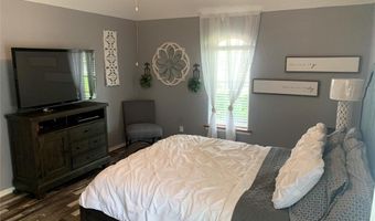 2210 Lakewood Dr, Chickasha, OK 73018