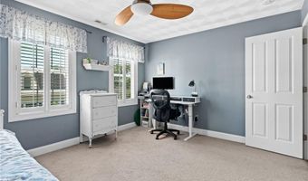 22 Aumond St, Cranston, RI 02905