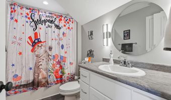 5306 Greyson Heights Dr, Auburn, IN 46706