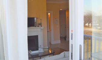 398 Wolcott Ave 4, Middletown, RI 02842