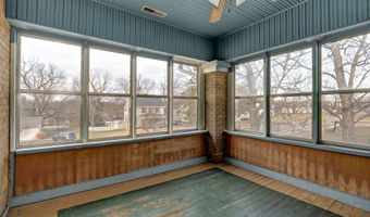 411 E Walker St, Ash Grove, MO 65604