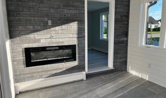 55 Brookfield Dr, Cranston, RI 02920