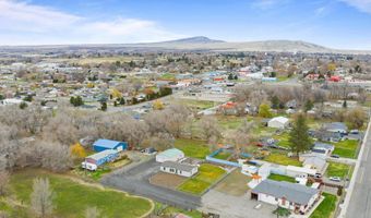 317 7th St, Benton City, WA 99320