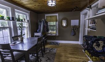 172 Fern St, Bangor, ME 04401