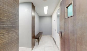 20100 W Country Club Dr 801, Aventura, FL 33180